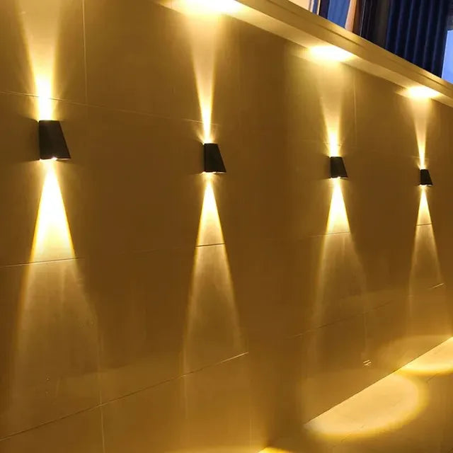 Miljövänlig solcellsvägglampa – Hållbar utomhusbelysning