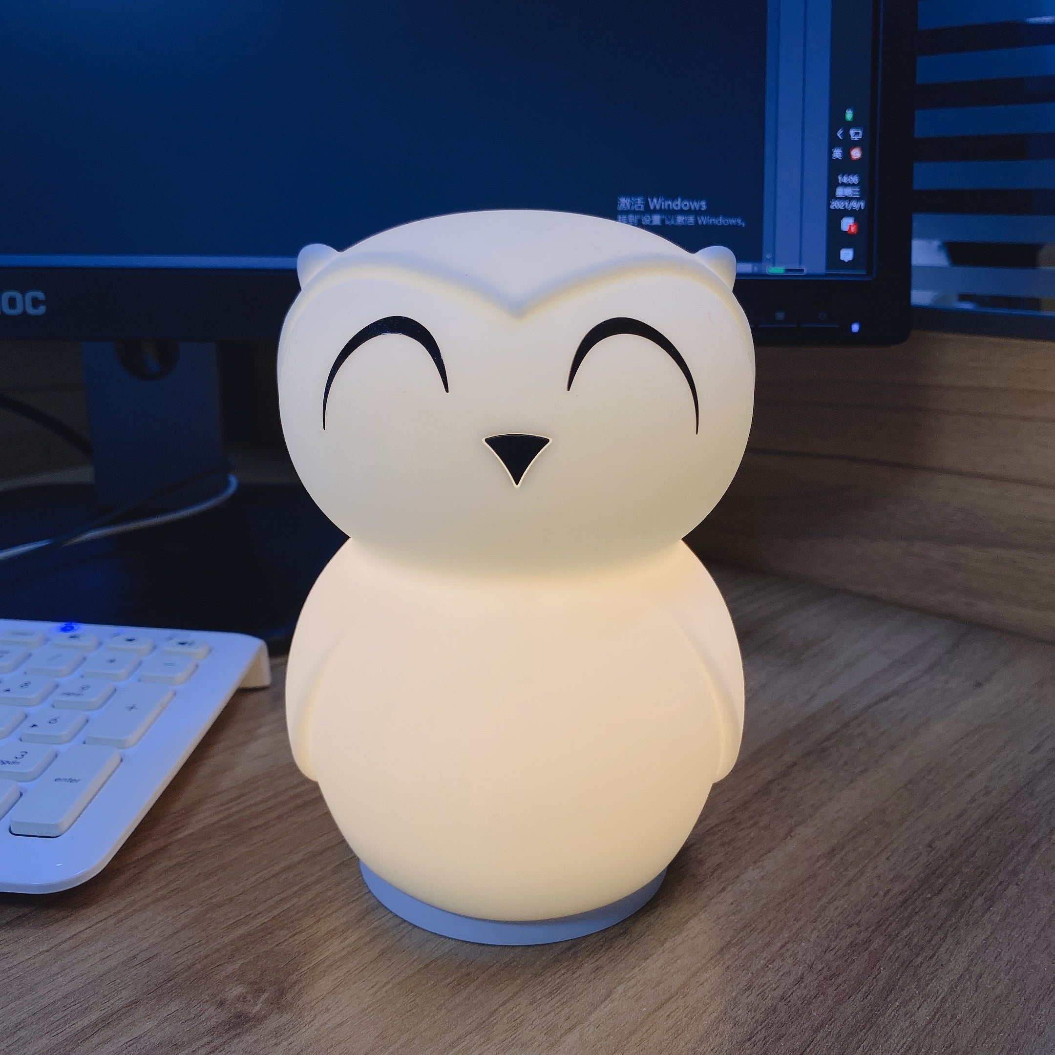 Uggla Nattlampa & Timer – Uppladdningsbar LED-lampa med inbyggt batteri