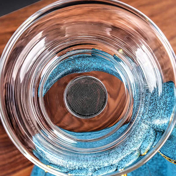 Elegant tekanna i glas med magnetisk infusionsanordning