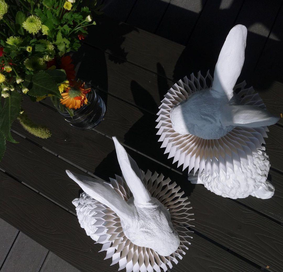 Nyckfull Bunny Glow Bordlampa – Modern djurinspirerad nattlampa