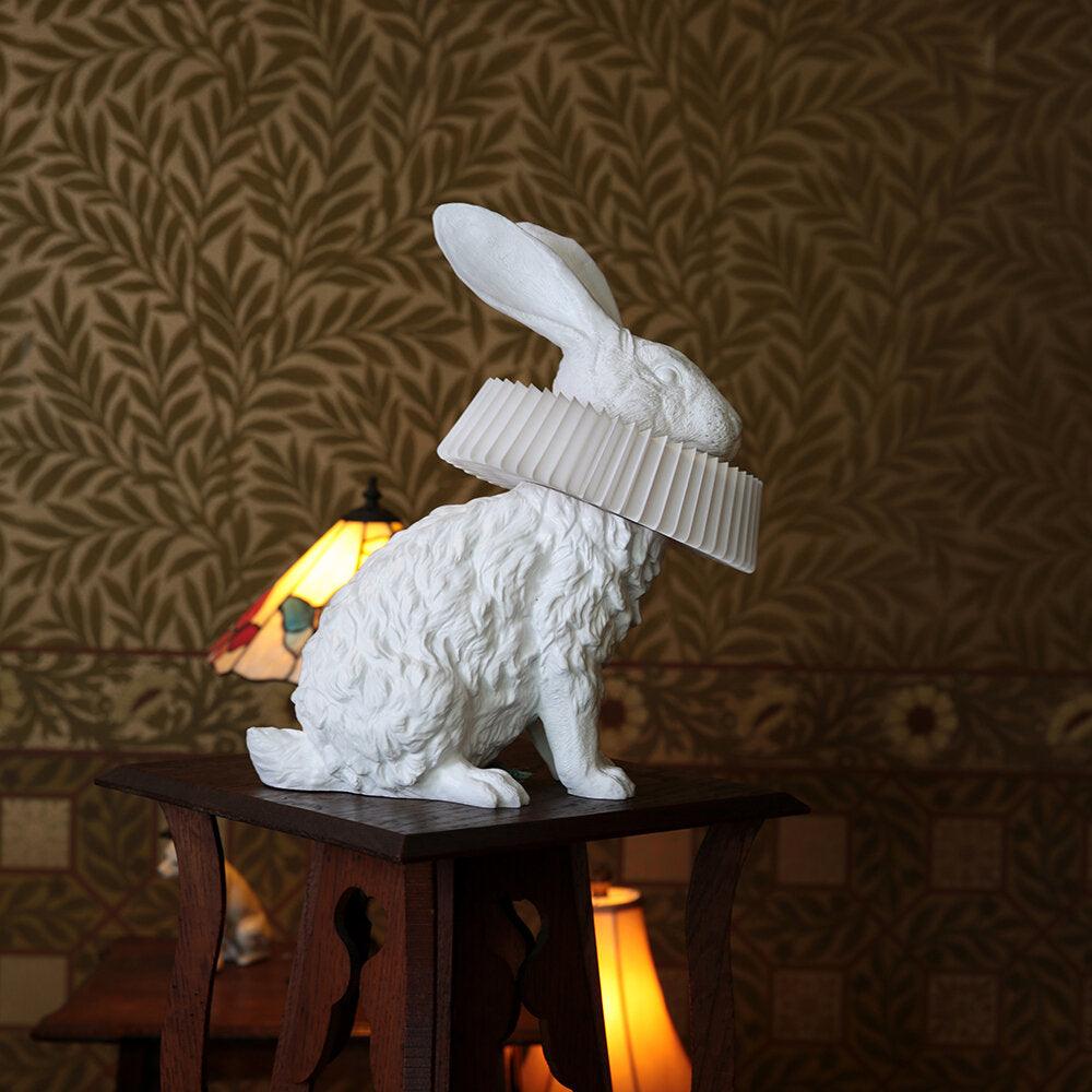 Nyckfull Bunny Glow Bordlampa – Modern djurinspirerad nattlampa