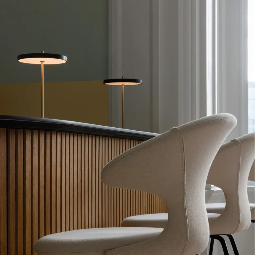 Klassisk svart bordslampa - Dekorativ LED-nattlampa för hemmet