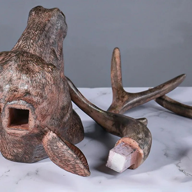 Rustik 3D-väggskulptur med hjorthuvud - Monterad djurtrofékonst för bondgårds- och stugdekor