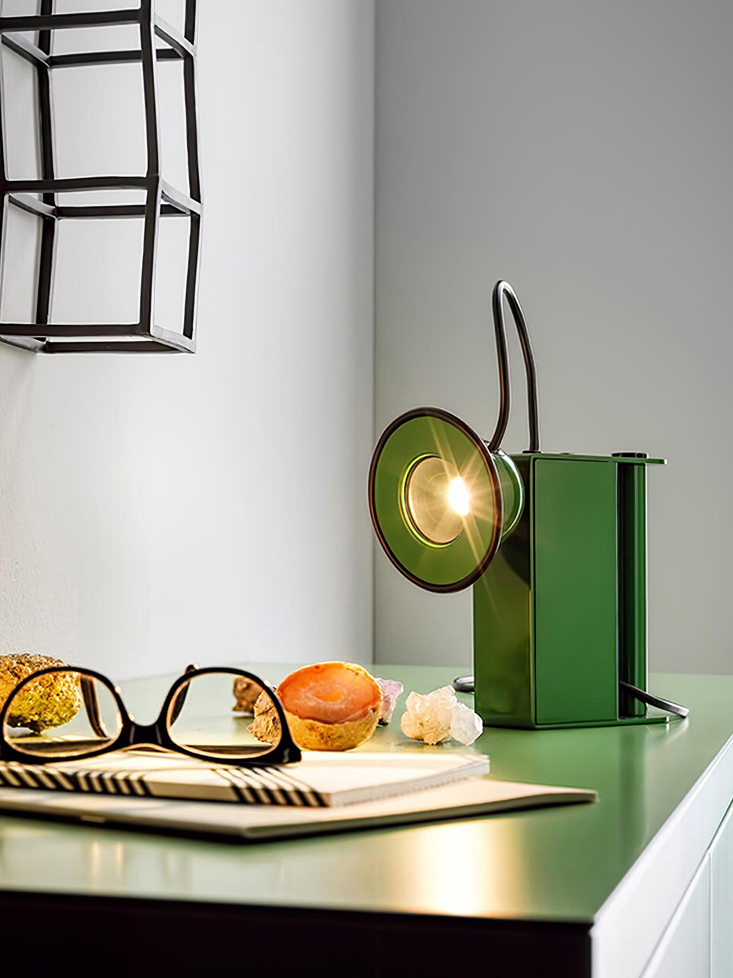 Gammaldags kamerabordslampa - Snygg LED-lampa för kontor och heminredning