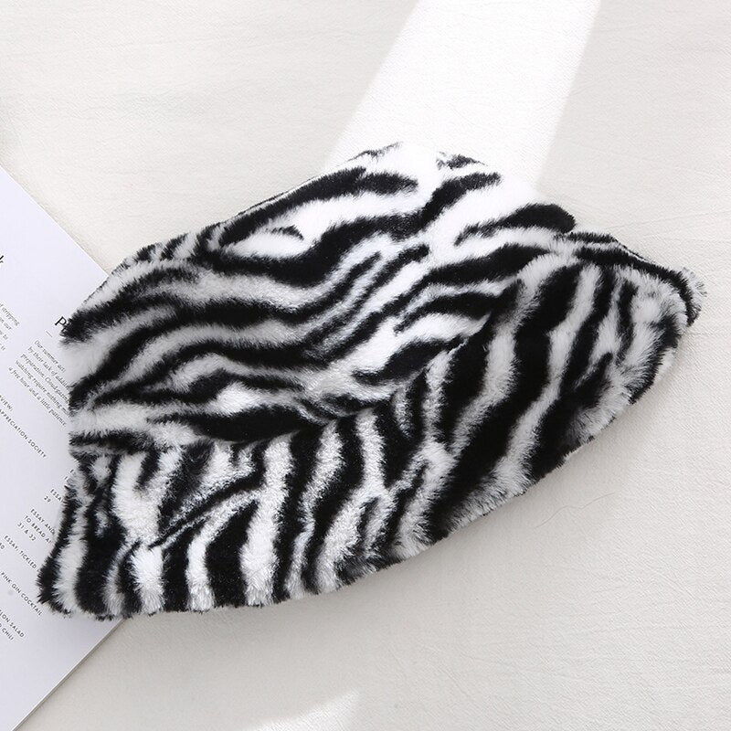 Vintermössa i plysch – Mjuk, trendig och ultravarm huvudbonad