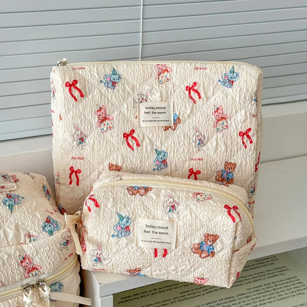 Packkubset med tecknade djur – Rolig förvaring av kläder, toalettartiklar och utrustning på resor