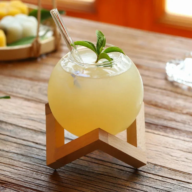 Kreativt glas med träställ – Elegant kupolformad dryckesmugg för unik hem- och barstil