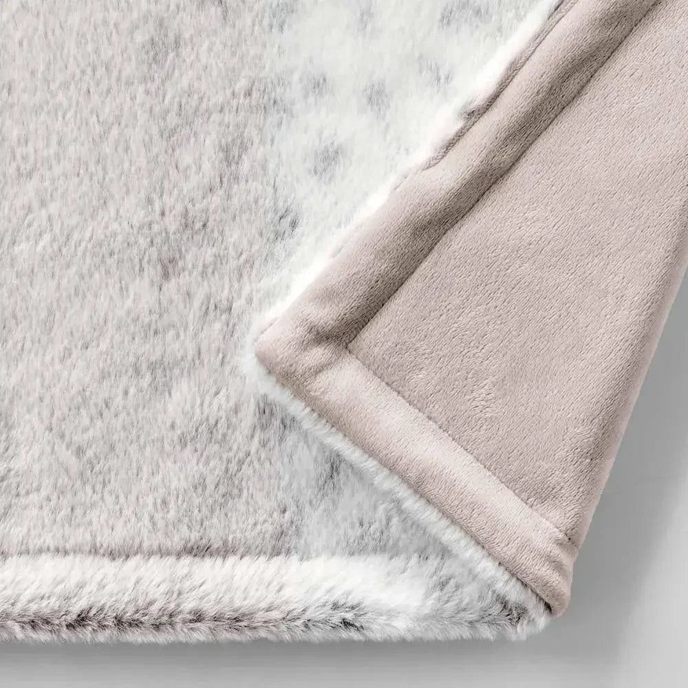 FauxFur Elegance - Vändbar filt i micromink