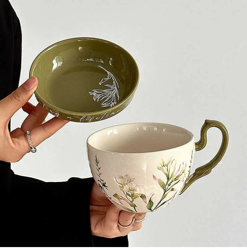 Blommig äng keramisk kaffemugg - konstnärlig blomdesign tekopp
