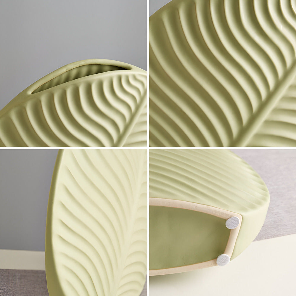 Nordisk Keramik Lövvas – Minimalistisk Dekorativ Blomvas