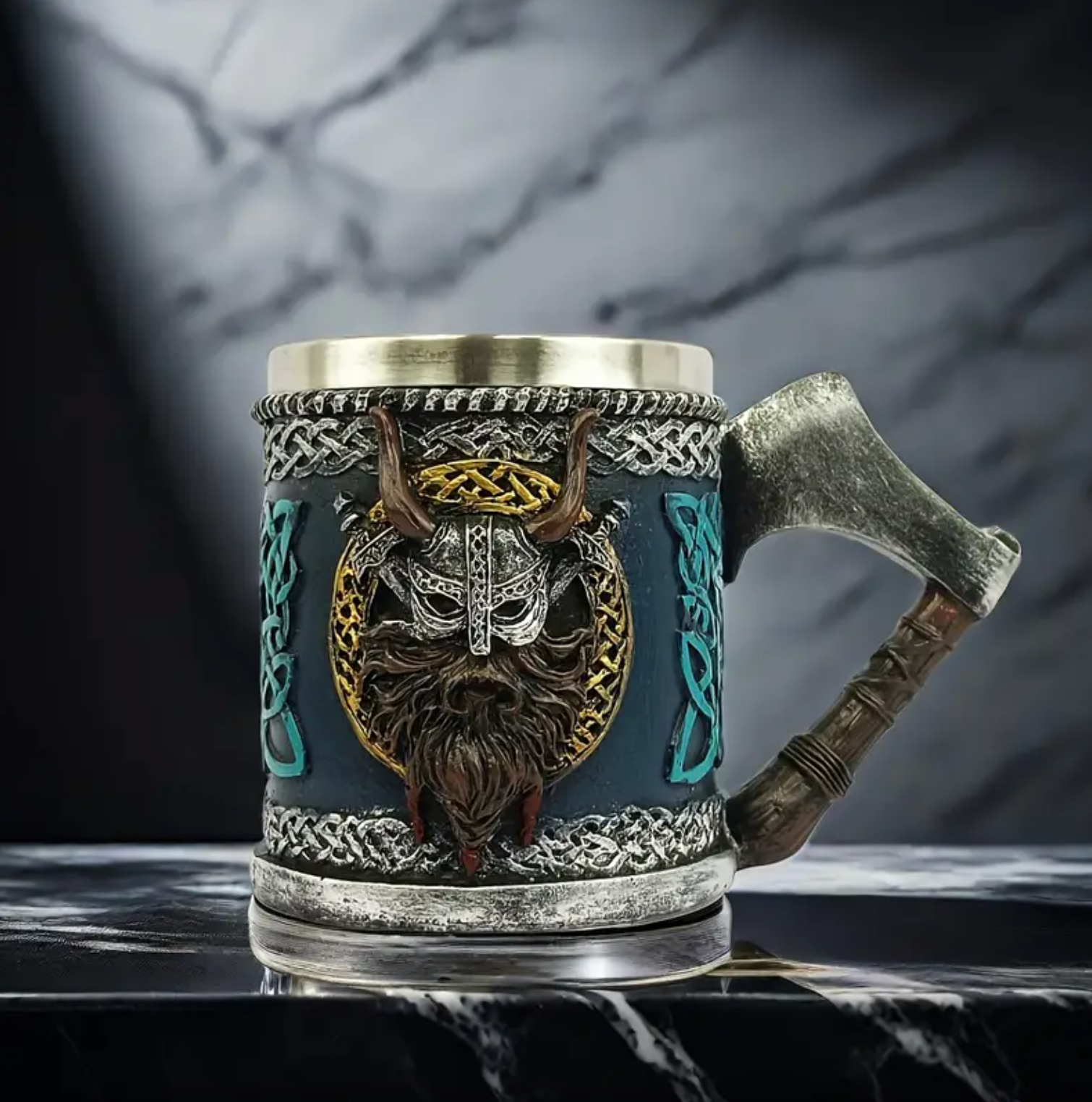 Nordisk krigare keramisk mugg — Robust vikingastil