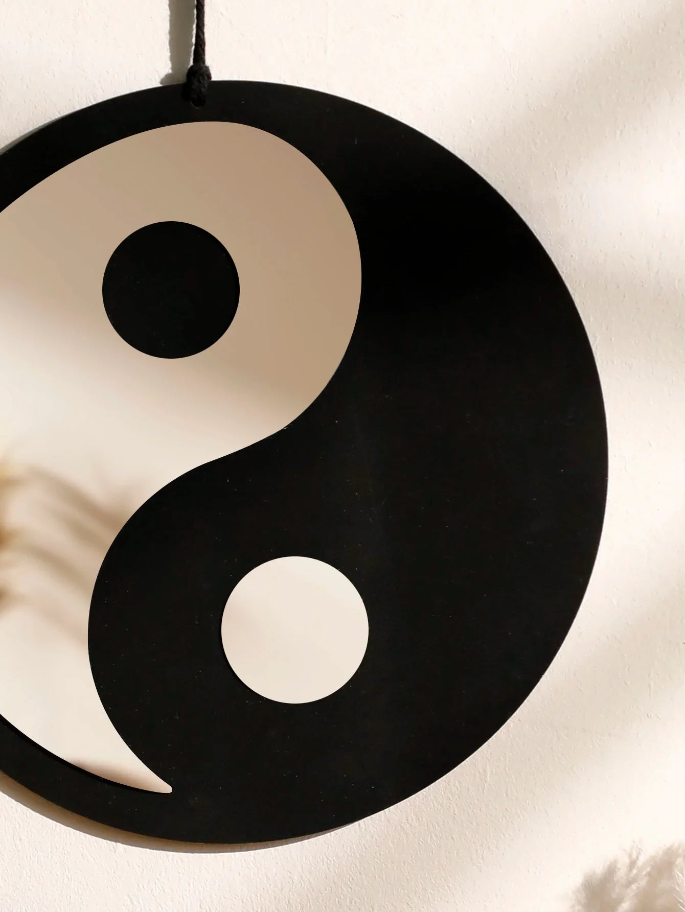 Handgjord Yin Yang träväggspegel - Zen-inspirerad heminredningsdekor