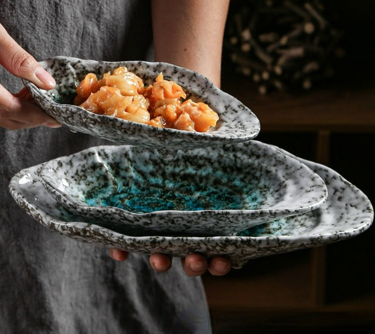 Keramikdekor med kustsnäckor – Elegant havsinspirerad vas och heminredning