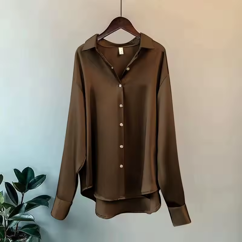 Marcella | Långärmad blus i satin med knappar - Klassisk skräddarsydd topp