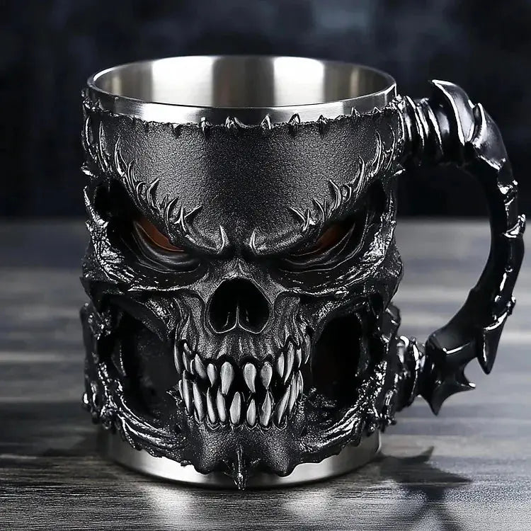 Gotisk dödskallekaffemugg – Unik keramisk kopp
