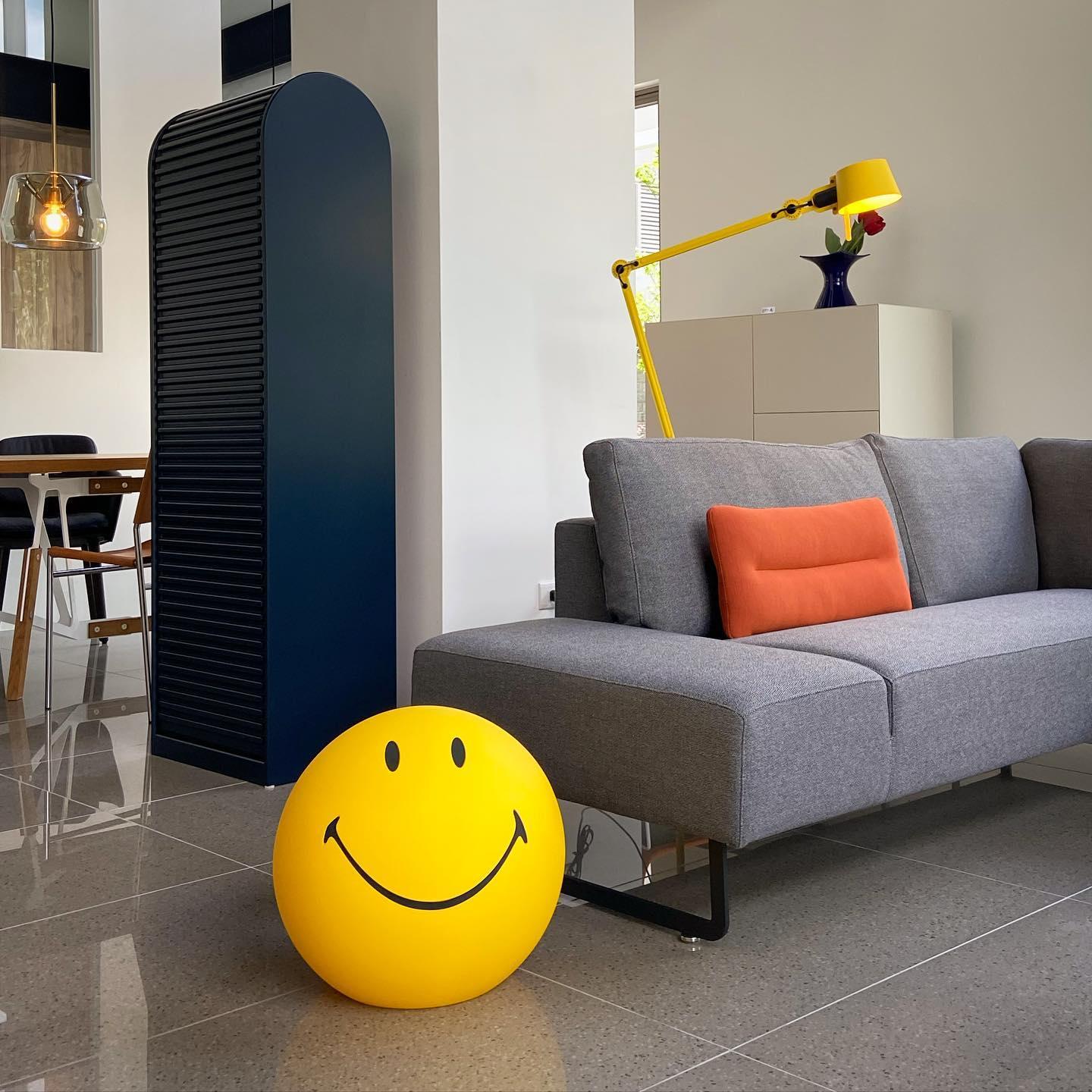 Happy Face bordslampa – Nyckfull modern dekorativ lampa