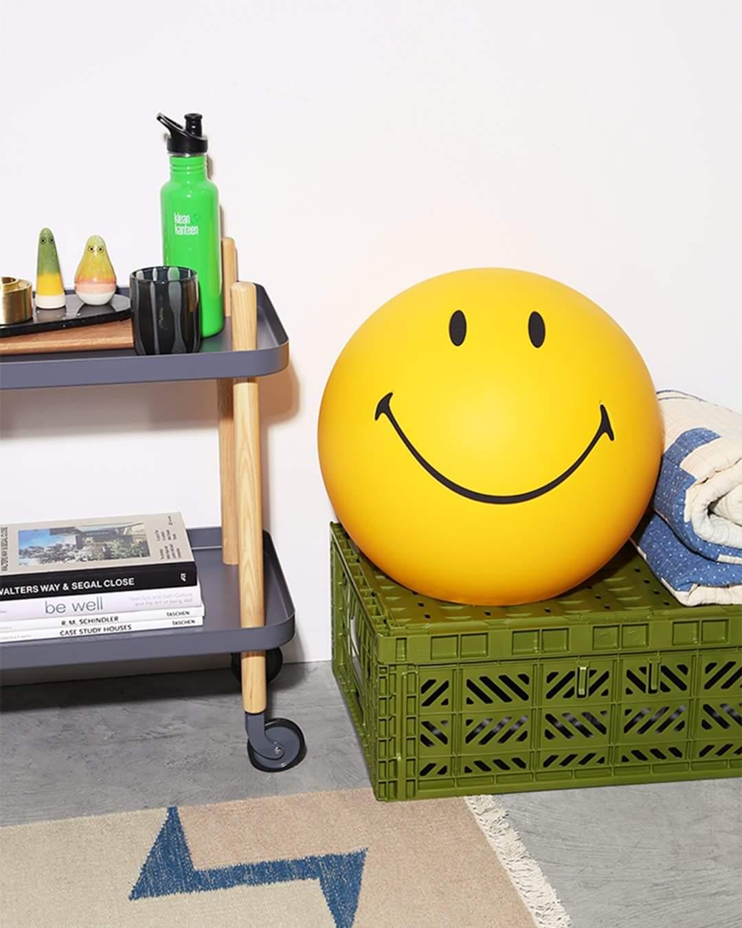 Happy Face bordslampa – Nyckfull modern dekorativ lampa