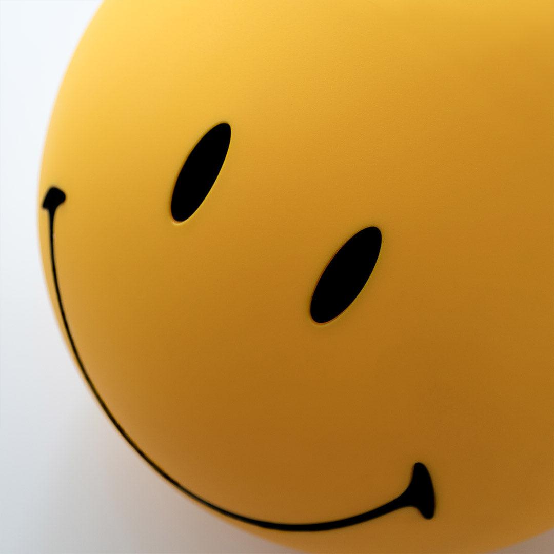 Happy Face bordslampa – Nyckfull modern dekorativ lampa