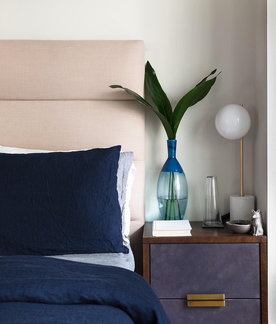 Minimalistisk globbordslampa - Elegant bordslampa med stång