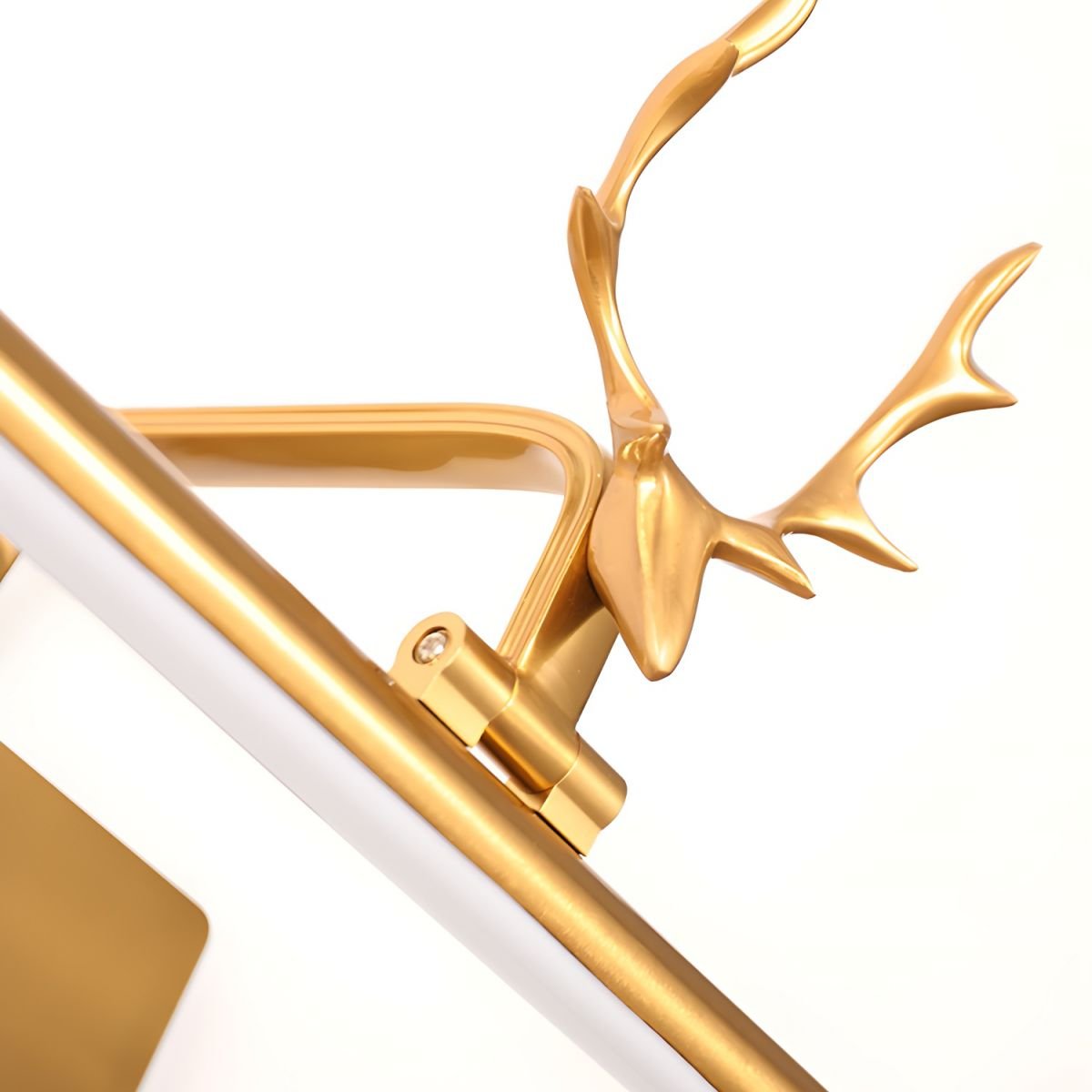 Vägglampa med hjorthorn – Retroinspirerad vägglampa för mysig hematmosfär