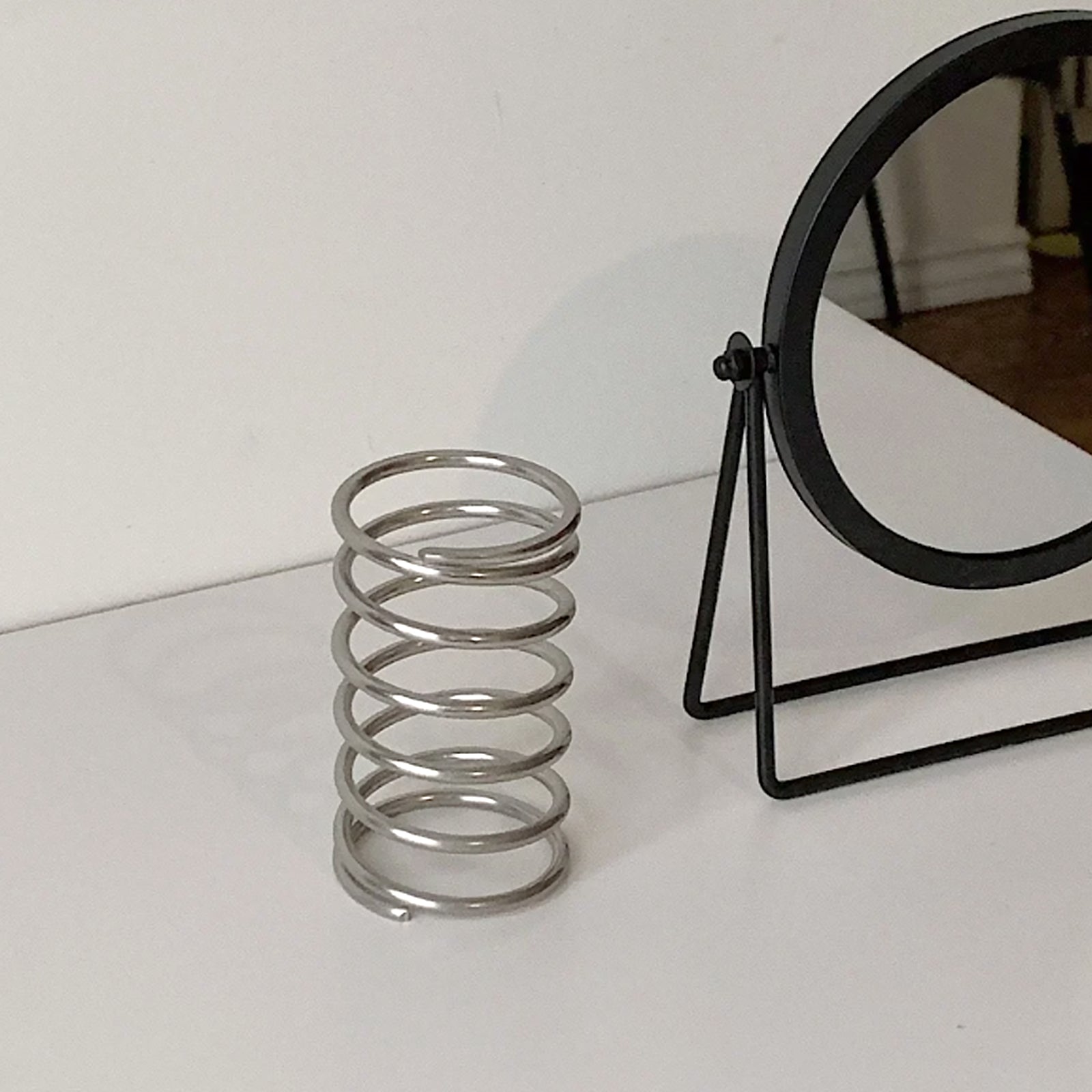 SteelFlex - Hållbar cylindrisk fjäderhållare