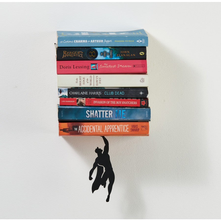 Bokstöd i metall – Kreativ superhjältedekoration för böcker, serier och kontorsdisplayer