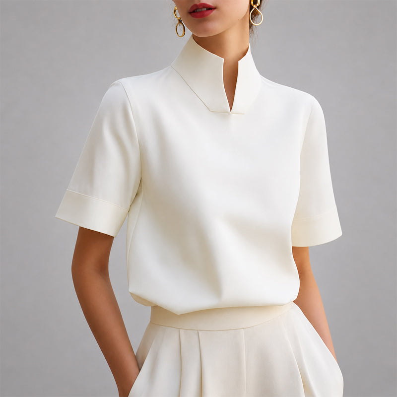 Celeste | V-ringad blus med hög hals – Skräddarsydd långärmad topp för elegant styling