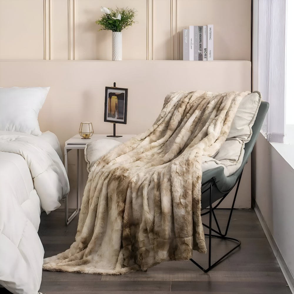 Vändbar pläd i tie-dye fleece – Ultramjuk och mysig filt