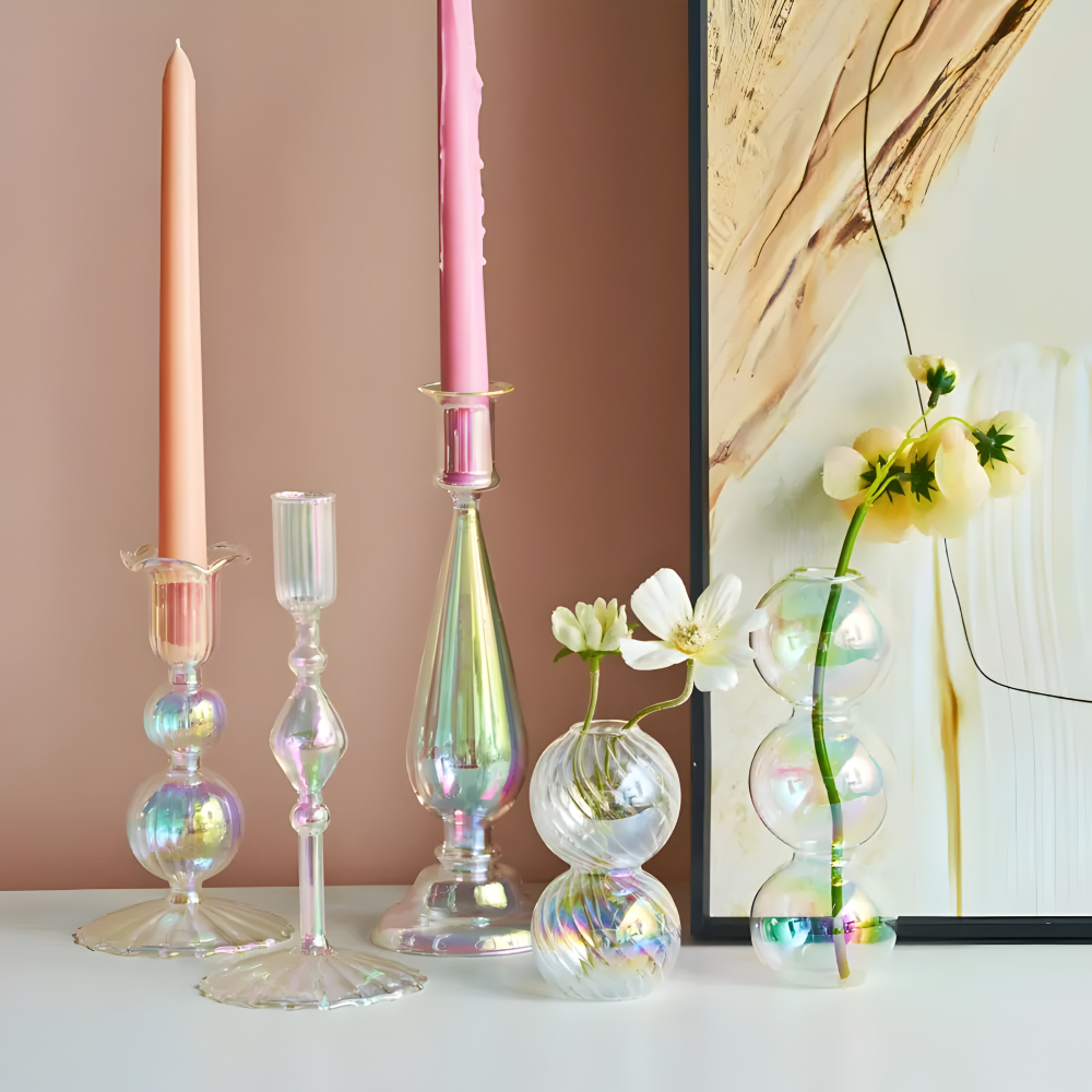 Handgjord ljusstake i målat glas – Färgglad heminredningsdekor