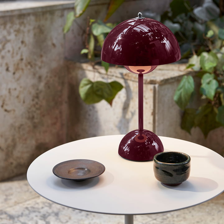 LunarGlow - LED-bordslampa för en ambient interiör