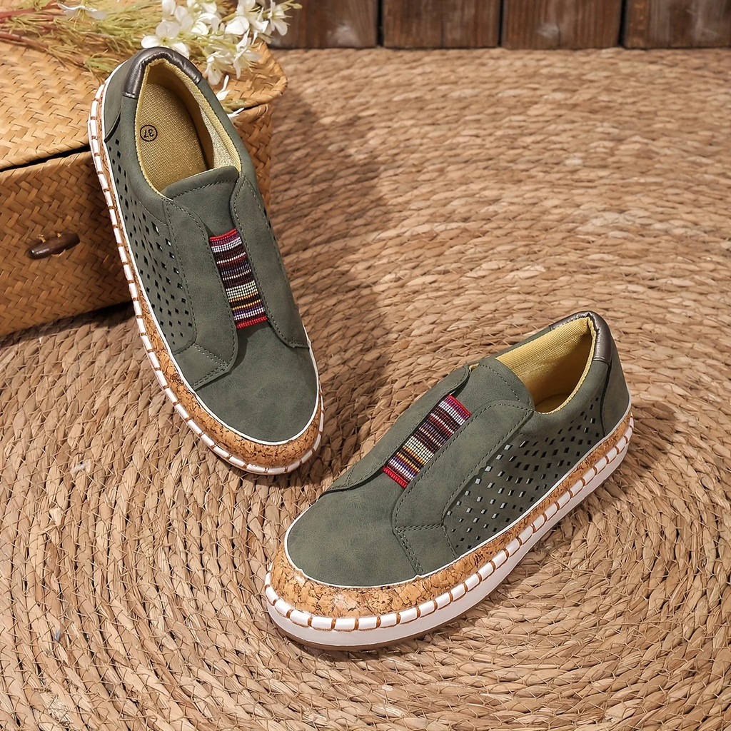 Damskor med elastisk öppning och slip-on-mönster