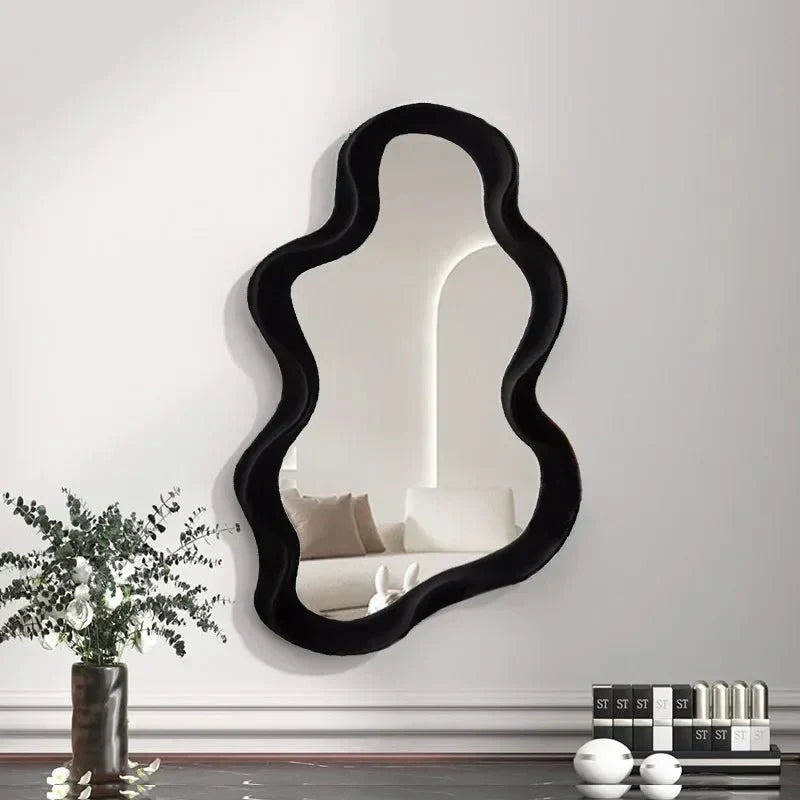 AuraGlow Cloud sminkspegel – Estetisk abstrakt design