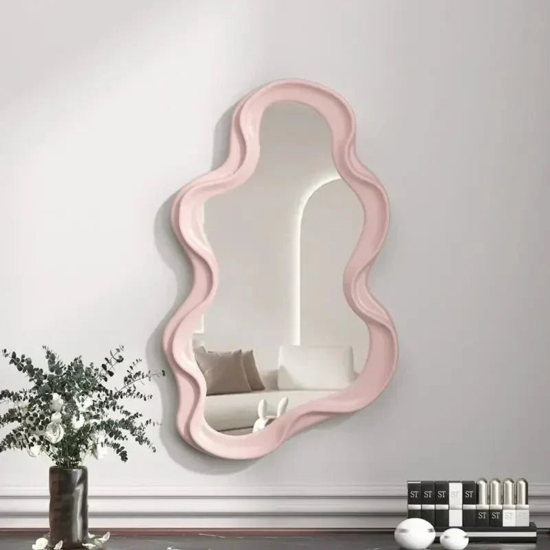 AuraGlow Cloud sminkspegel – Estetisk abstrakt design