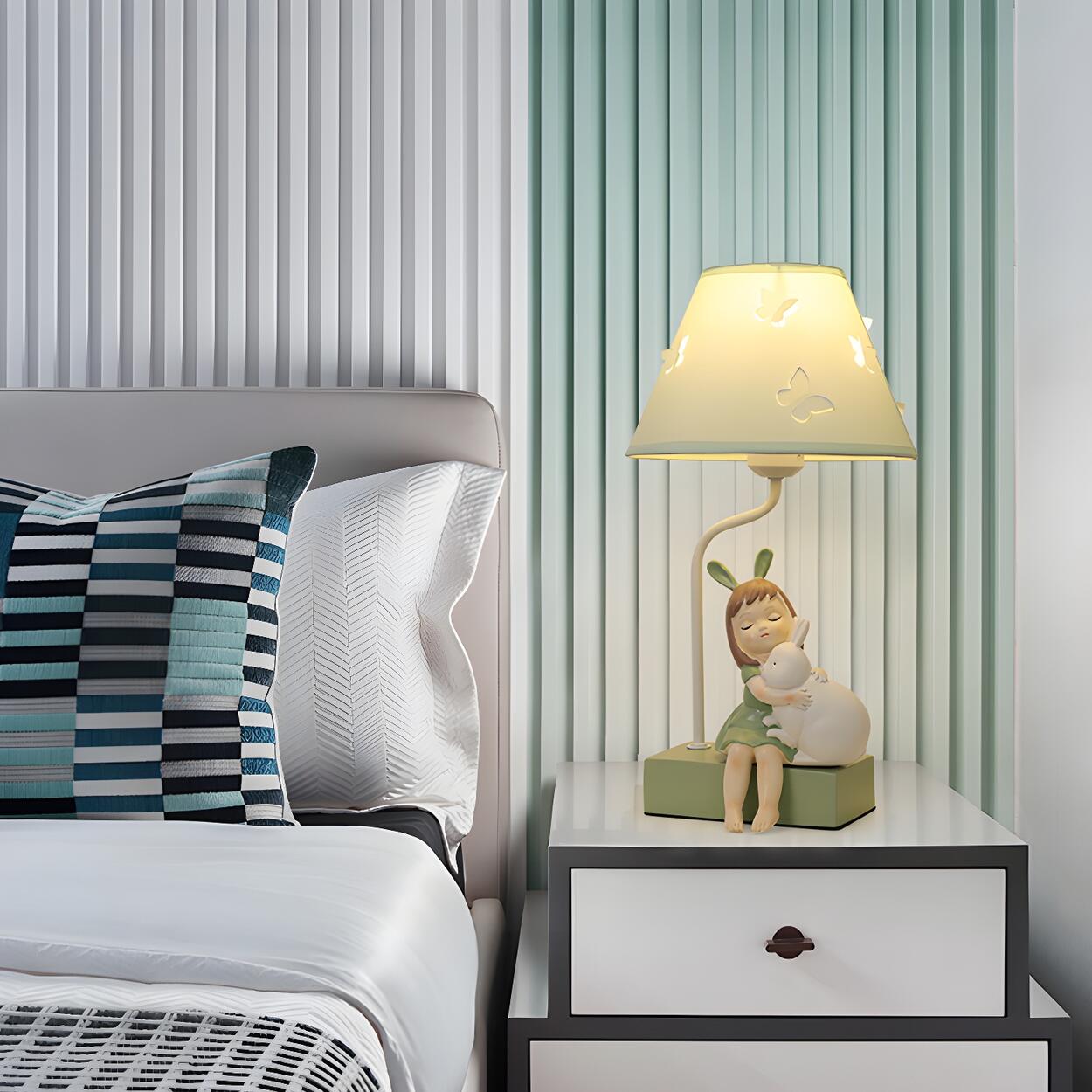 Söt rosa tecknad bordslampa för flickors sovrumsinredning