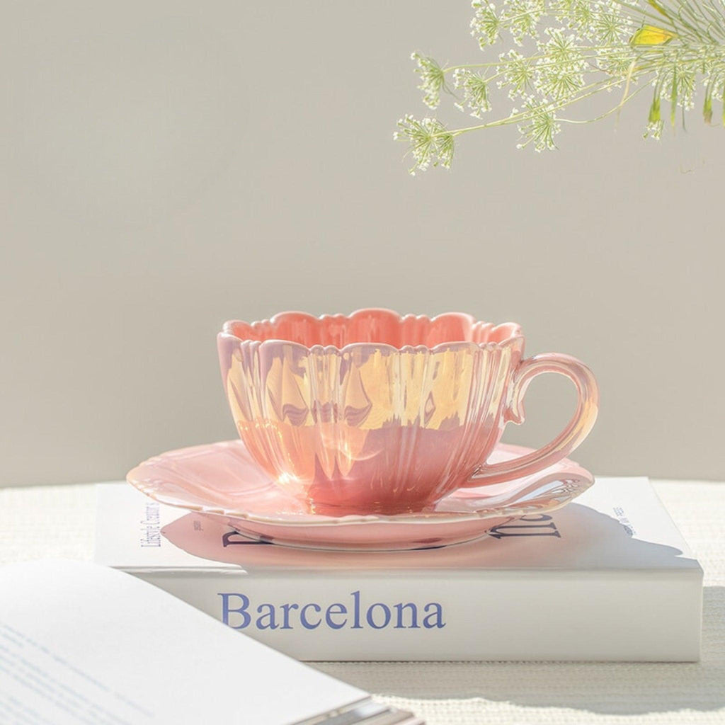 Lustrous Bloom tekopp och fat – Strålande pärlfinish