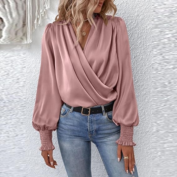 Yvette | V-ringad blus med smockade manschetter - Chic, avslappnad topp