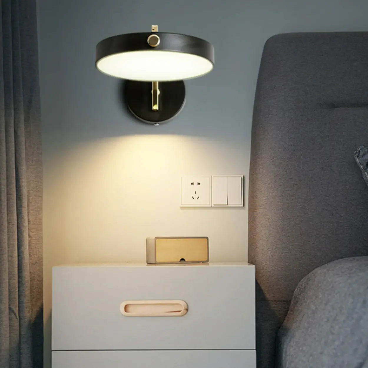 Modern rund LED-vägglampa – justerbar metalllampa