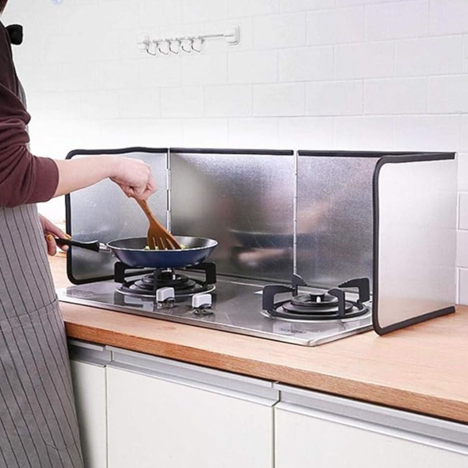 Faltbarer Spritzschutz – leicht zu reinigender Antihaft-Schutz