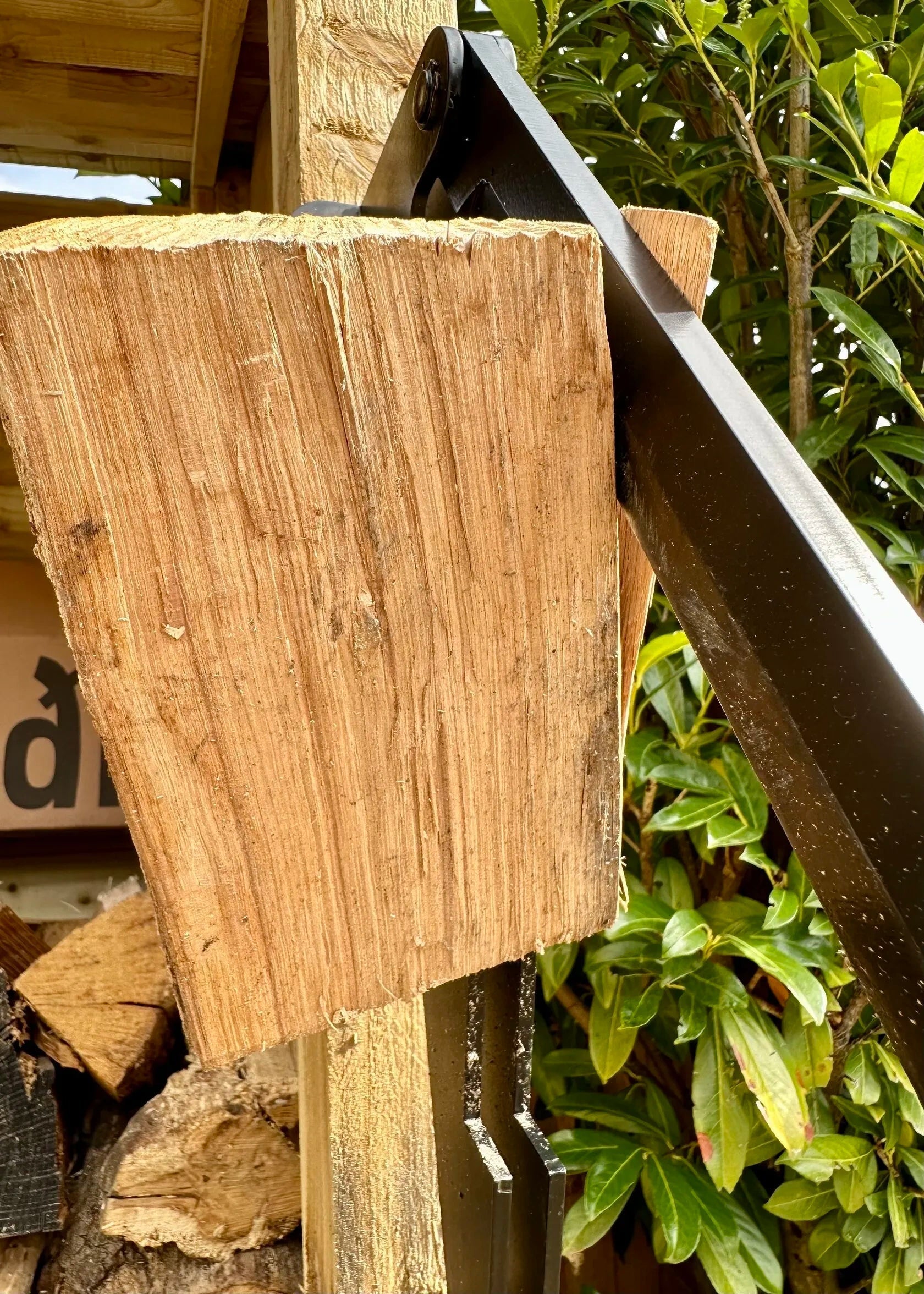 Kraftig vedklyv – Kraftfullt och effektivt vedverktyg