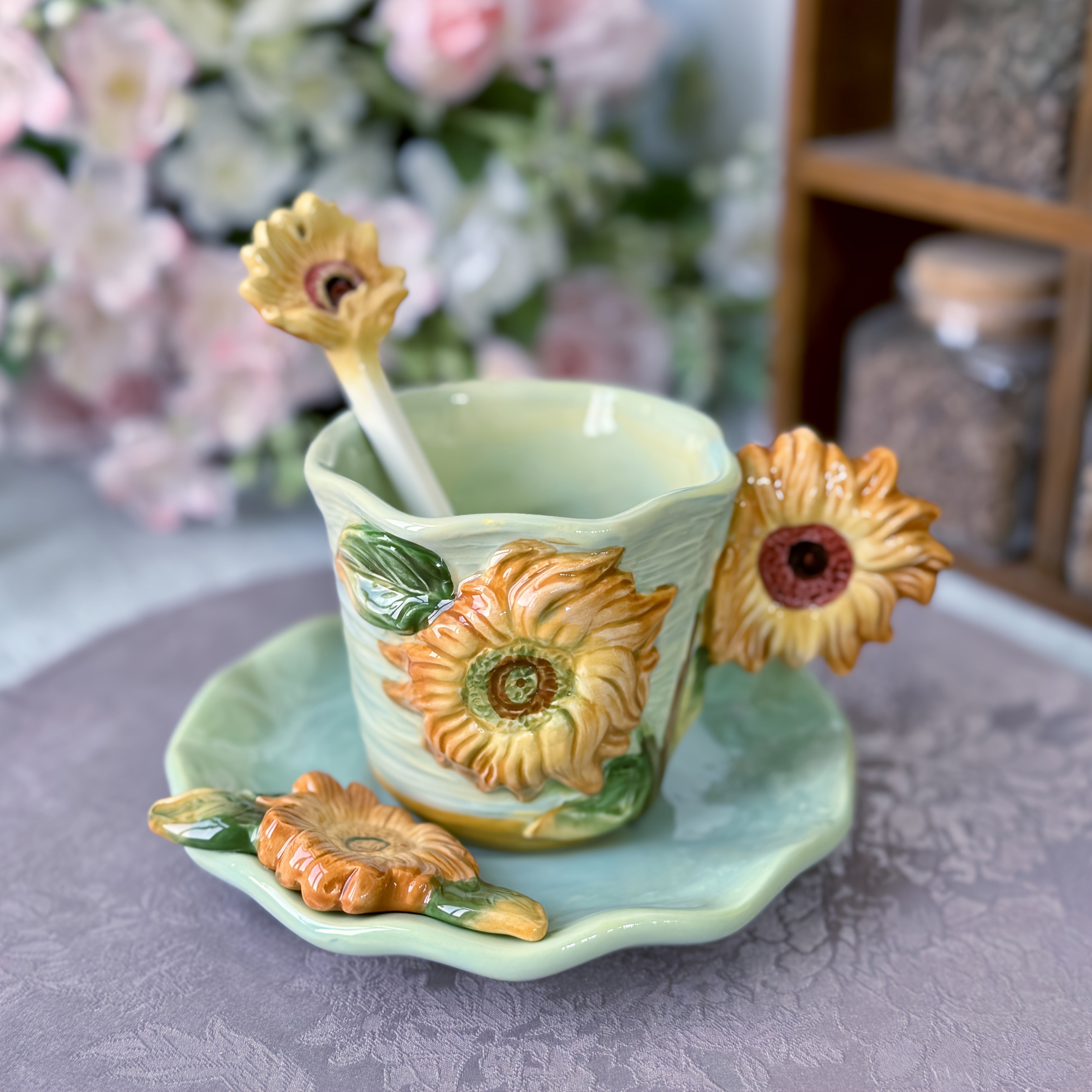 Künstlerische Teetasse und Untertasse aus Keramik im Van-Gogh-Stil