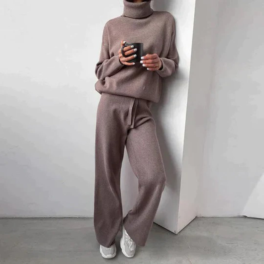Sylvia | Stickat set med polotröja och vida byxor - Mysiga loungekläder