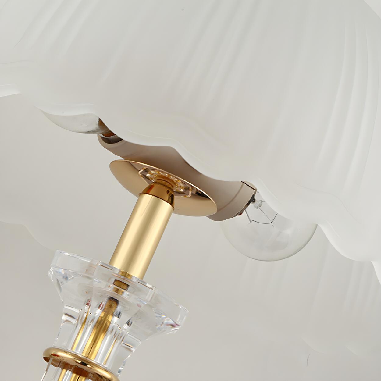 Vintage-stil frostad kupolbordslampa med kristall accentljus