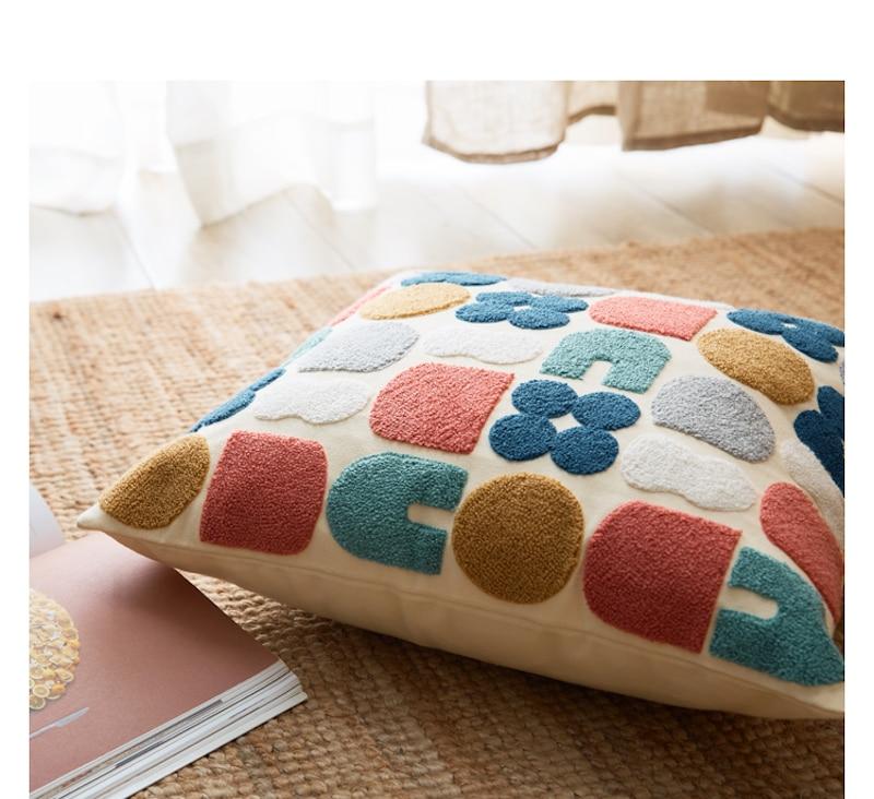 Broderade kuddar i bohemisk stil – Dekorativa kuddar med abstrakt mönster för vardagsrum och sovrum