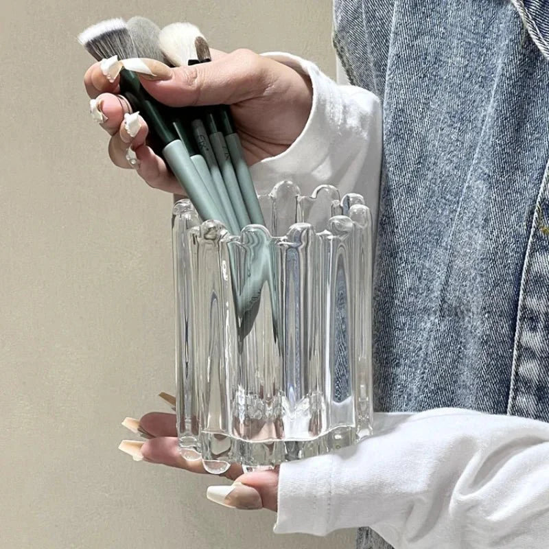 LuxeRipple - Sminkmugg med böjd kant