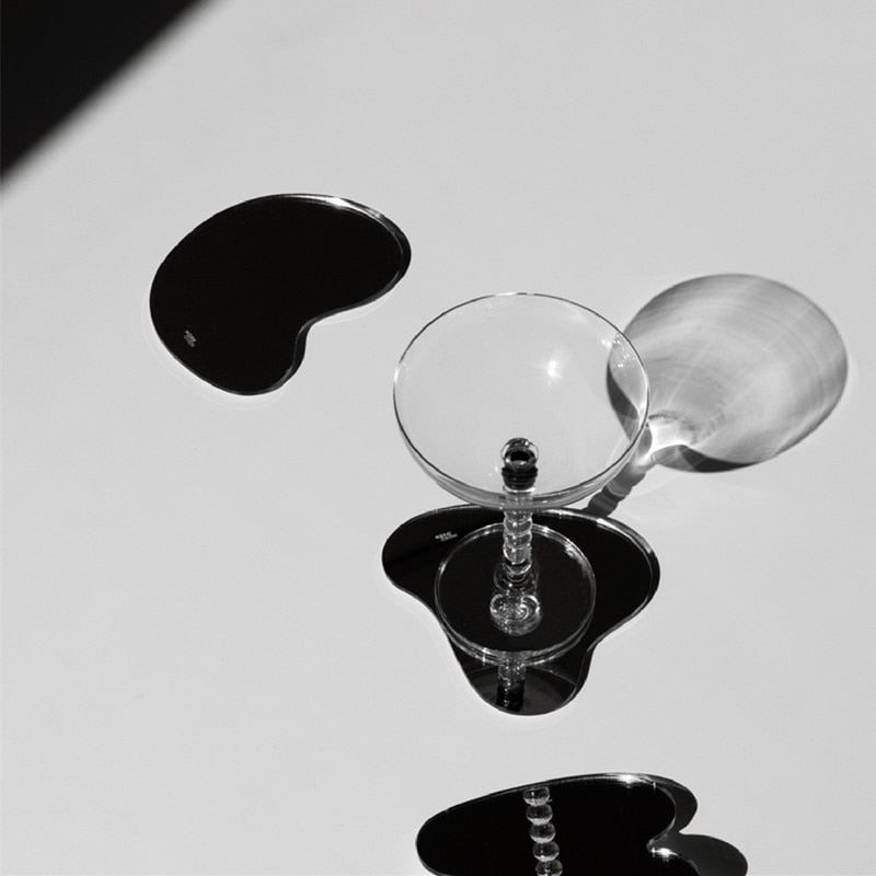 Abstrakta Spegelglasunderlägg & Bricka – Modern Dekorativ Serveringskärl