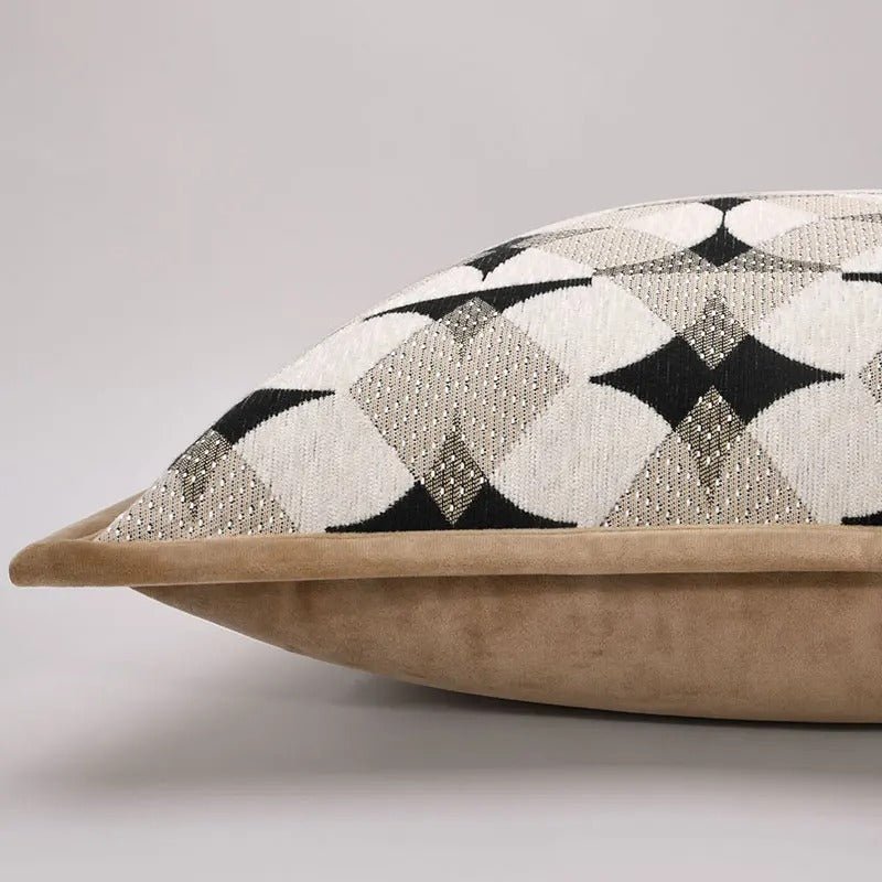 Minimalistiskt geometriskt örngott – Elegant svart heminredningsdetalj