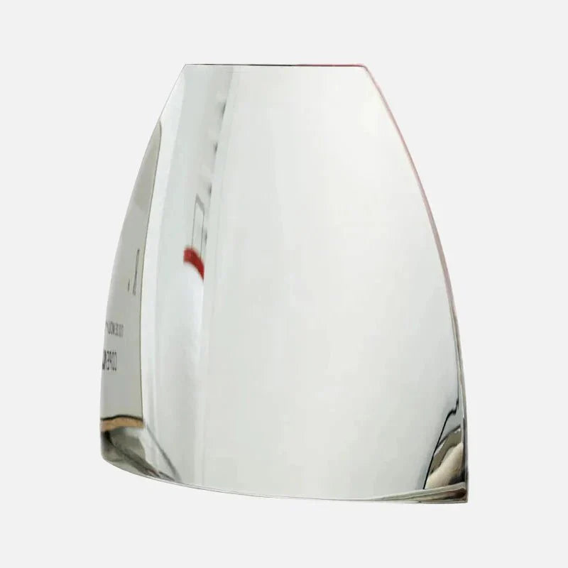 Böjd metallvas – Modern minimalistisk heminredning