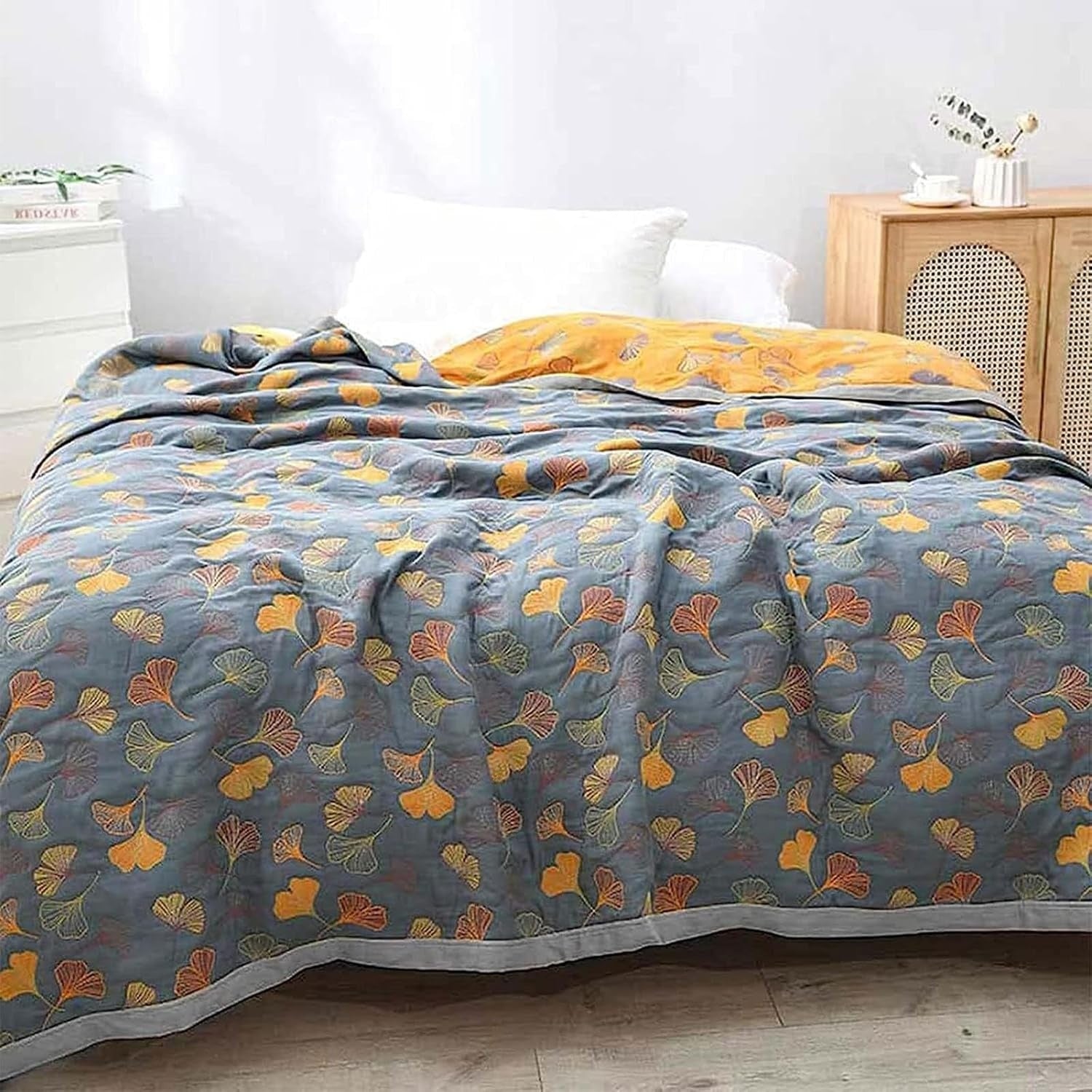 Ginkgo Embrace Throw Blanket – Elegant, mysig lager