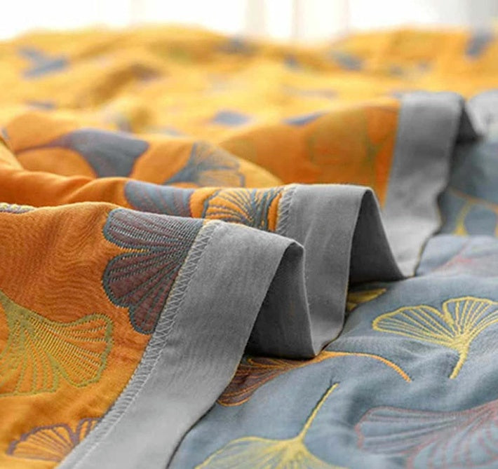 Ginkgo Embrace Throw Blanket – Elegant, mysig lager