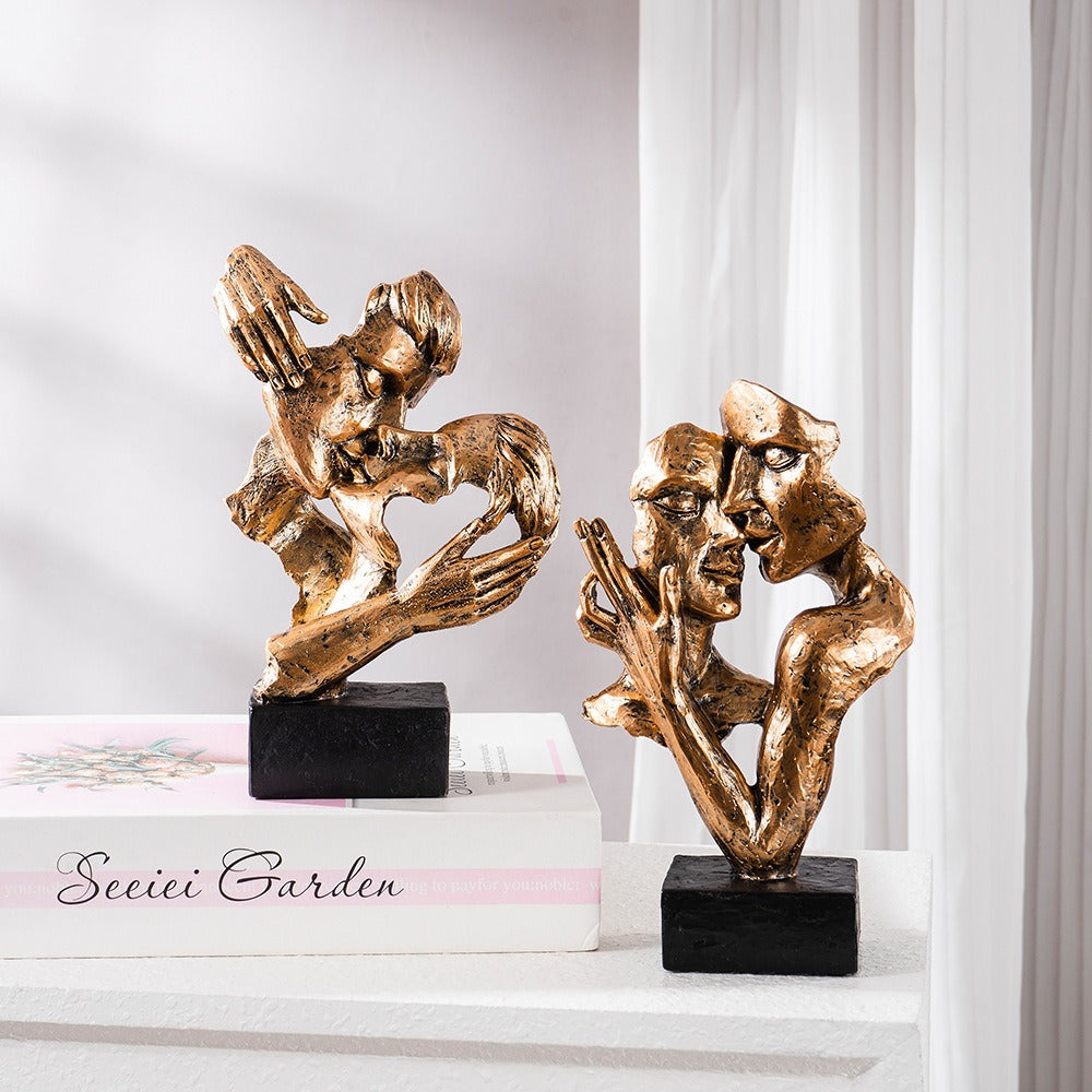 Modern abstrakt parskulptur – konstnärlig kyssinspirerad dekorativ accent